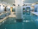 温泉運動歩行浴プールでは浮き輪・ビーチボールの持込はお断りしております。※アームリングは利用可