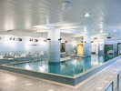 水着着用の温水運動歩行浴プール。※フロントにてレンタル水着¥500ございます。