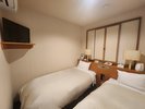 コンパクトツイン90cm幅シングルベッドが2台の コンパクトなお部屋です♪