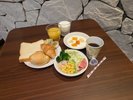 コンチネンタル朝食