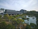 柳川藩主立花家の歴史を受け継ぐ御花の佇まい。