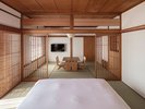 【和洋室〜黒椿 KUROTSUBAKI/東庭園ビュー】昔から御花の客室名としても親しまれています。