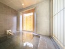 Precious Twin with Semi-open Air Bath(�x�b�h��140cm�~2��)