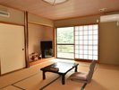 【和室12畳】山の緑や澄んだ空気が心を落ち着かせます