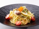 【ランチ】イカのグリルとバターのペペロンチーノとびっこ添え
