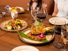 �yWine��Dining The Orange�z�p�C�i�b�v���ɒЂ����񂾏_�炩�p�C�i�b�v���|�[�N�i�C���[�W�j