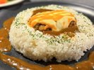 ◇ランチ・イメージ:焼きチーズハンバーグカレー