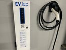 テラモーターズ社のEV充電器を2台設置(出力6.0kw)。アプリで簡単に充電〜支払いまで行えます。※要予約
