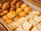 【朝食ビュッフェ】パン