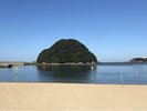 稲積島(いなづみじま)(ホテルから車で17分):海に浮かぶ天然記念物・稲積島と太平洋に沈む絶景夕日