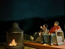 焚火と星空の時間パチパチと燃える焚火と、頭上に広がる星空。何もしない時間が贅沢なひととき。
