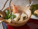 【特別会席】秋(2026年9月〜11月)御箸染 土瓶蒸しと柿の葉寿司(サーモン)