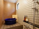 離れ・もみじのお部屋の信楽焼浴槽に温泉が導入されました。