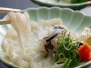 但馬トラフグのてっさ:こりこりした食感とタンパク質の旨味が冴える1品
