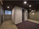 館内エレベータが備わっております。