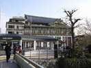 祇園四条駅。当ホテルから徒歩約14分で行けます。