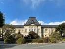 京都府庁の旧本館。1904 年に竣工したルネサンス様式の京都府庁旧本館。見学が可能です。