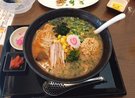 冷やしラーメン、納豆汁、辛味噌の3種の山形グルメが一堂に。「らーめん福」冷やし辛味噌らーめん+納豆