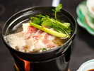 《子鍋》鴨鍋・すいとん・葱・焼豆腐・糸こん・芹・牛蒡