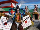 南陽の菊まつりは、菊人形を飾る「菊まつり」としては、全国一の歴史を誇ります。
