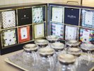 【ティータイム】パッケージが華やかで種類豊富な、ティーブランド「ART OF TEA」をご用意しております。