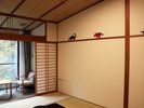 【本館・ティラノサウルスルーム】小さな恐竜たちがお出迎え!