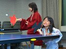 みんなでワイワイ!恐竜型ラケットで卓球が楽しめます♪