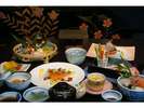 ご夕食一例:季節の旬の食材を使った会席料理季節ごとに異なるお味をお楽しみいただけます