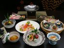 ご夕食一例:季節の旬の食材を使った会席料理季節ごとに異なるお味をお楽しみいただけます