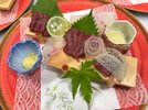ご夕食一例:山梨に来たらコレ!山梨県産馬刺し