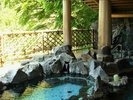 初夏の信玄公岩風呂「渓流雅之湯」武田の勇将たちが心身を癒したであろう名湯をご堪能ください