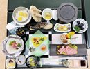 ご夕食一例:季節の旬の食材を使った会席料理季節ごとに異なるお味をお楽しみいただけます
