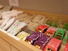 アメニティバー フロント前にございます。必要なアメニティをご利用ください。