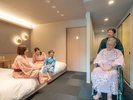 ユニバーサルルーム【和室12.5畳+洋室】/ローベットツイン