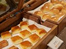 【2階メインダイニング Ensemble】朝にぴったり、香り豊かなセレクトパン。
