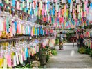 【風鈴祭り(三井寺)】ユニークなお地蔵様と1万個の風鈴トンネルが人気。写真提供:福岡県観光連盟