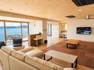 【洋モダンスイート】100平米 信楽焼露天風呂付