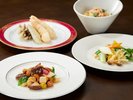 緑の庭園を眺めながら、中国料理のランチをお楽しみください。