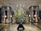 お正月をイメージし、和風の植物を使用した装飾