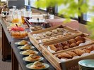 【バイキング朝食】和洋食メニュー&フルーツ・デザートも豊富に