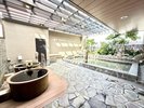 【女性大浴場◆壺風呂】温度41℃〜42℃自家源泉黒湯
