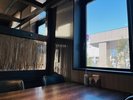 レストラン 窓際の景色です
