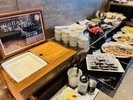 朝食会場 手作り豆腐やご飯のおともがたくさん!
