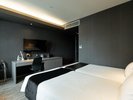 広々としたベッドで、快適な眠りをお約束します