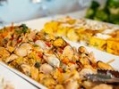 新鮮な魚介をふんだんに使った、贅沢な一品。海の幸を存分にお楽しみください