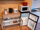 【客室設備】電子レンジ・炊飯器・スキレット鍋など、調理家電も充実