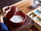 12数種の彩小鉢と共に土鍋で炊き上げた「特Aさがびより」の釜炊きご飯をお楽しみいただけます