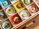 12数種の彩小鉢と共に土鍋で炊き上げた「特Aさがびより」の釜炊きご飯をお楽しみいただけます