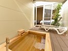 洋室ツインBタイプ ヒノキ風呂(禁煙)