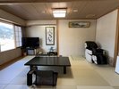 【特別和洋室】広い洋室+和室10畳★マッサージチェア付★